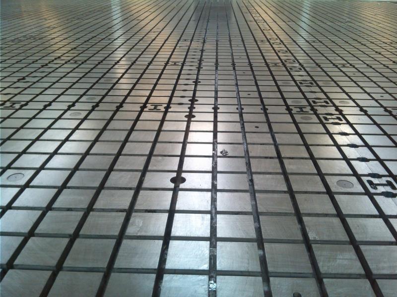 Монтаж и шеф-монтаж чугунных плит Т-паз