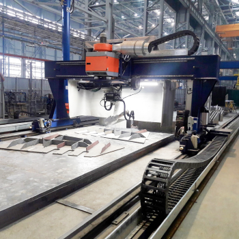 Роботизированный комплекс сварки судостроительных конструкций