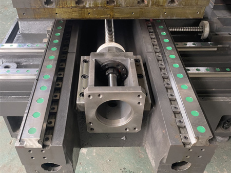 Вертикальный фрезерный обрабатывающий центр VMC1160