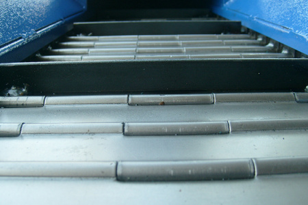 Гусеничный скребковый конвейер с кассетным фильтром. Серия IVT-A-B004