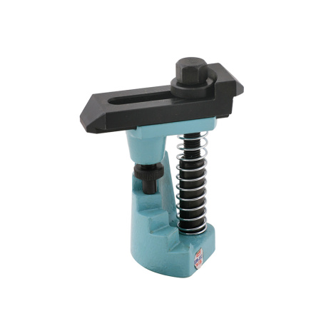 M-3080-120175 Прихват скошенный ступенчатый с регулируемым опорным винтом