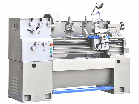 Токарный станок IRE-X003-113, длина изделия до 750 мм