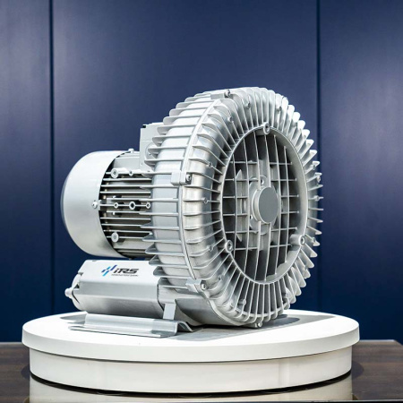 Воздуходувка одноступенчатая IRV-X004-031 (270 м³/ч, 1,6 кВт)