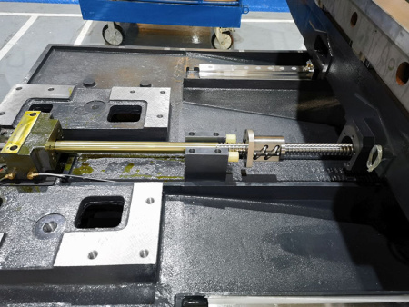 Вертикальный обрабатывающий центр IRT-VMC 1600H