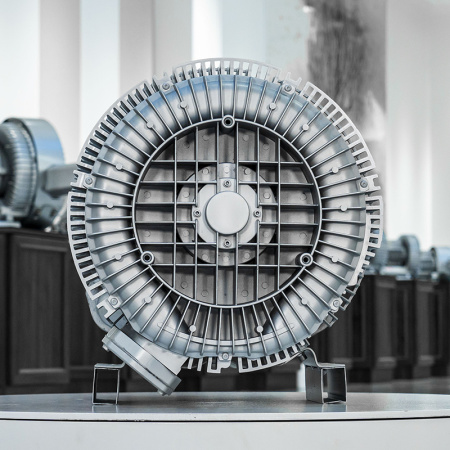 Воздуходувка двухступенчатая IRV-X004-063 (900 м³/ч, 7,5 кВт)