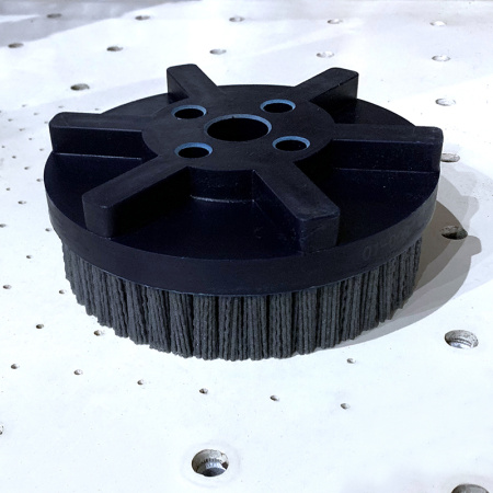 Дисковая щетка для зачистного станка грубое удаление про-во Германия 250.132.01