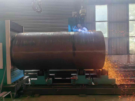 Станок для резки крупногабаритных труб