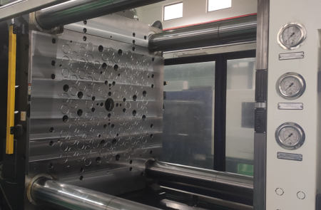 DM-TPA1 Магнитная плита для крепления пресс-форм на термопластавтоматах